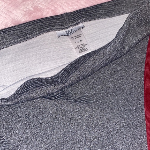 2 PAIR of Joe B pencil skirts! One Gray, One is Maroon! Both Size L! - Picture 7 of 7